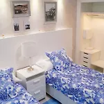 דירה Cozy 1 Bedroom With Sunny Terrace, Beach & Center, Couples *