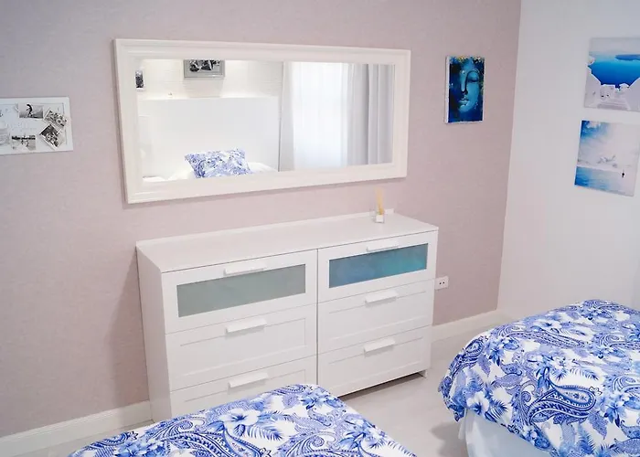Апартаменты Beach Los Cristianos Sea View Balcony