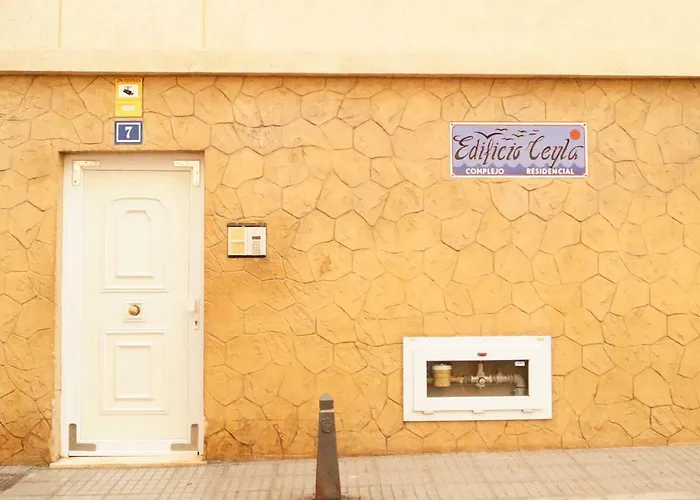 Апартаменты Beach Los Cristianos Sea View Balcony Лос Кристианос